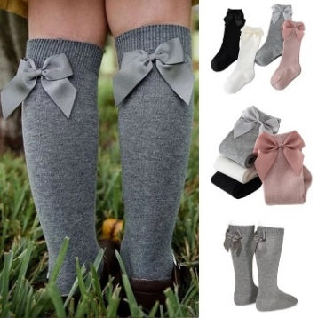 Calcetines para bebe con chongo  / Rosa RA24